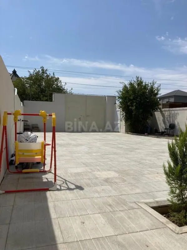 Satılır 4 otaqlı həyət evi 100 m²
