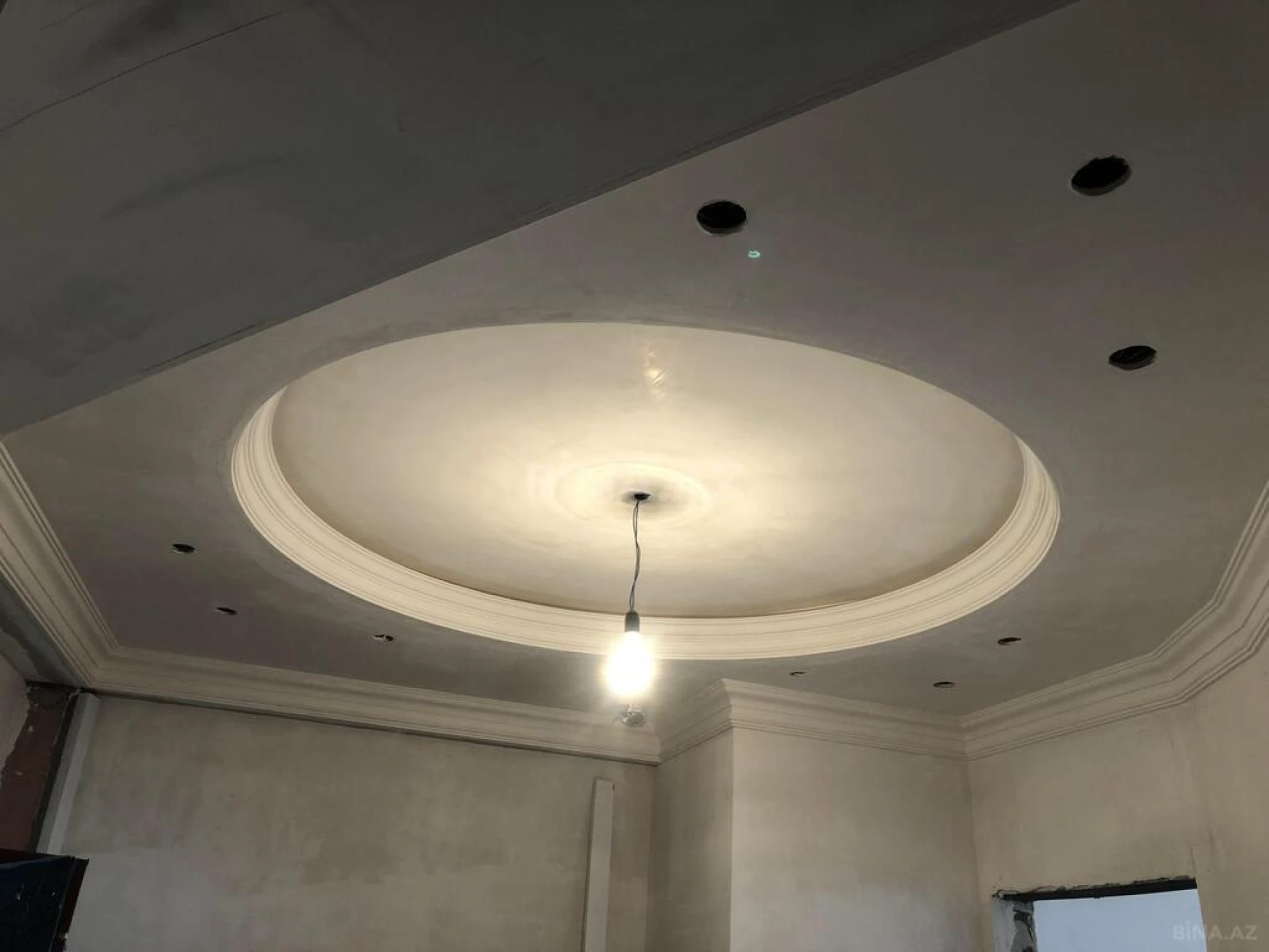 Satılır 3 otaqlı mənzil 158 m²