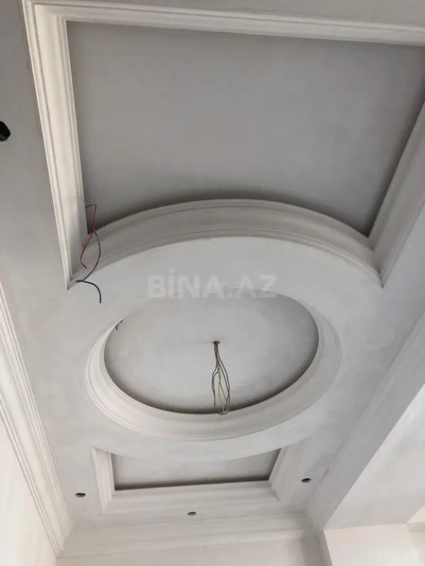 Satılır 3 otaqlı mənzil 158 m²