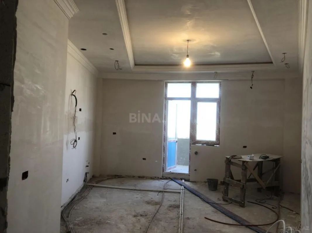Satılır 3 otaqlı mənzil 158 m²