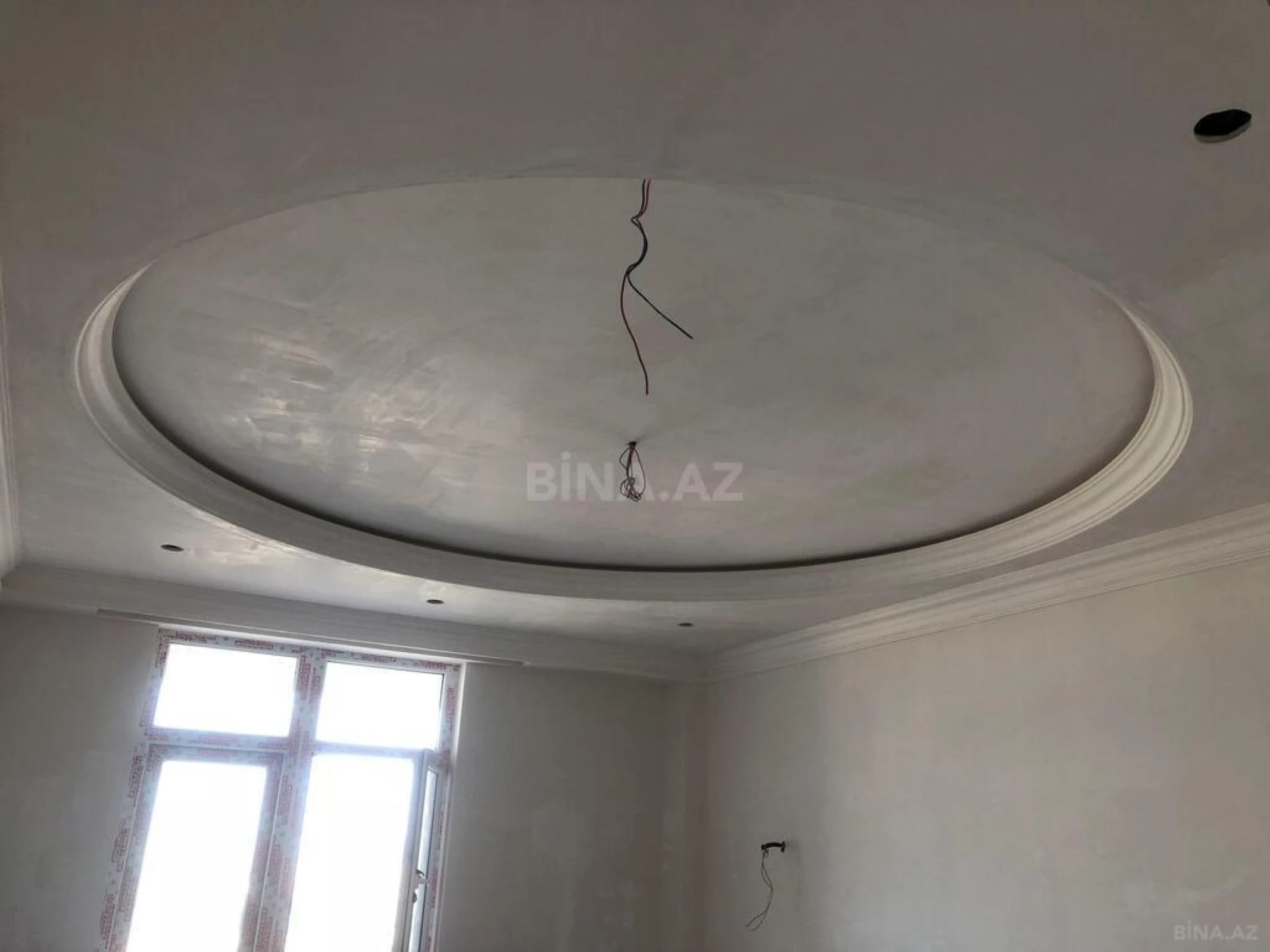 Satılır 3 otaqlı mənzil 158 m²
