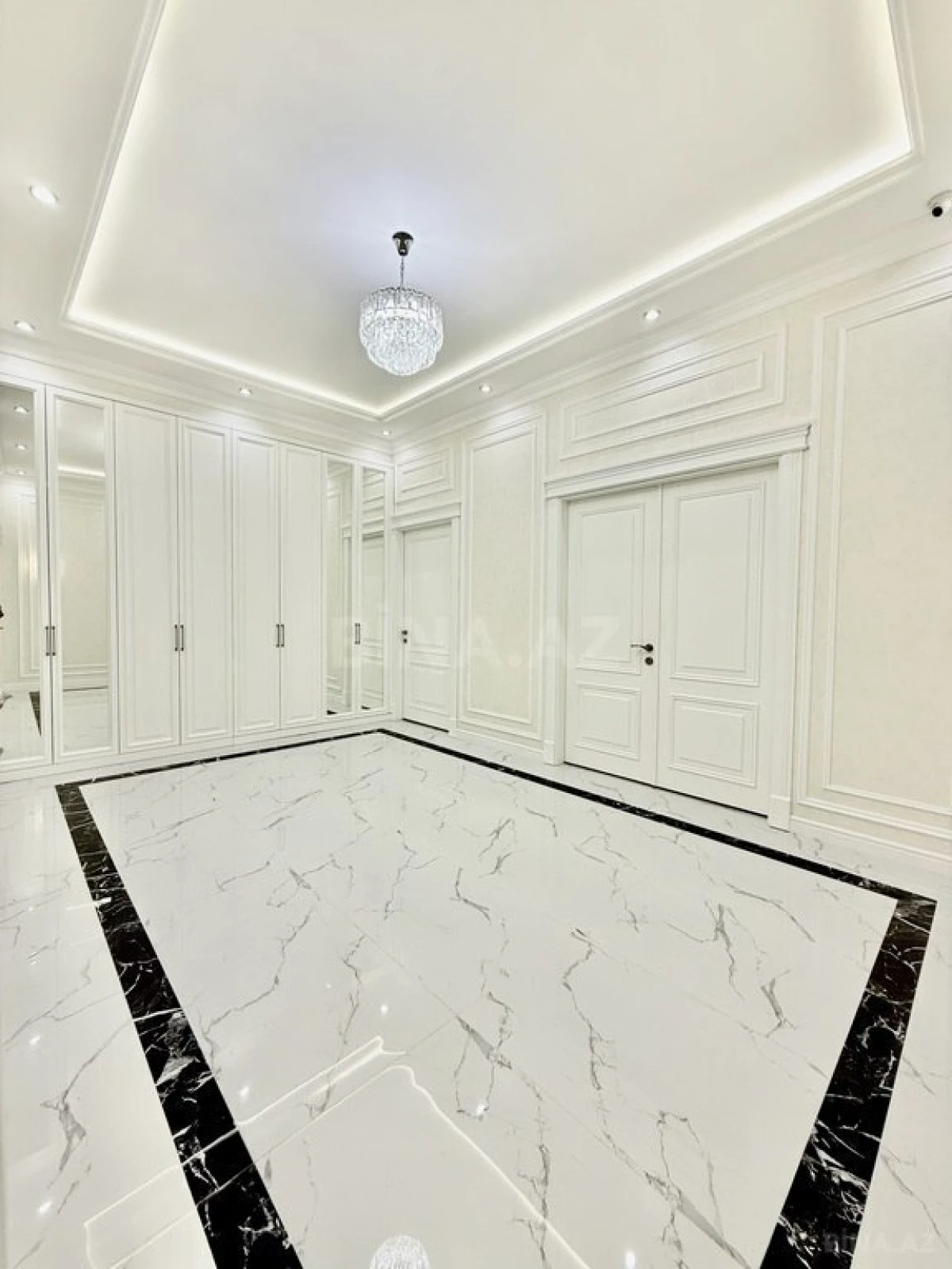 Kirayə verilir 3 otaqlı mənzil 170 m²