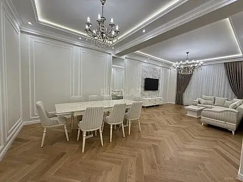 Kirayə verilir 3 otaqlı mənzil 170 m²