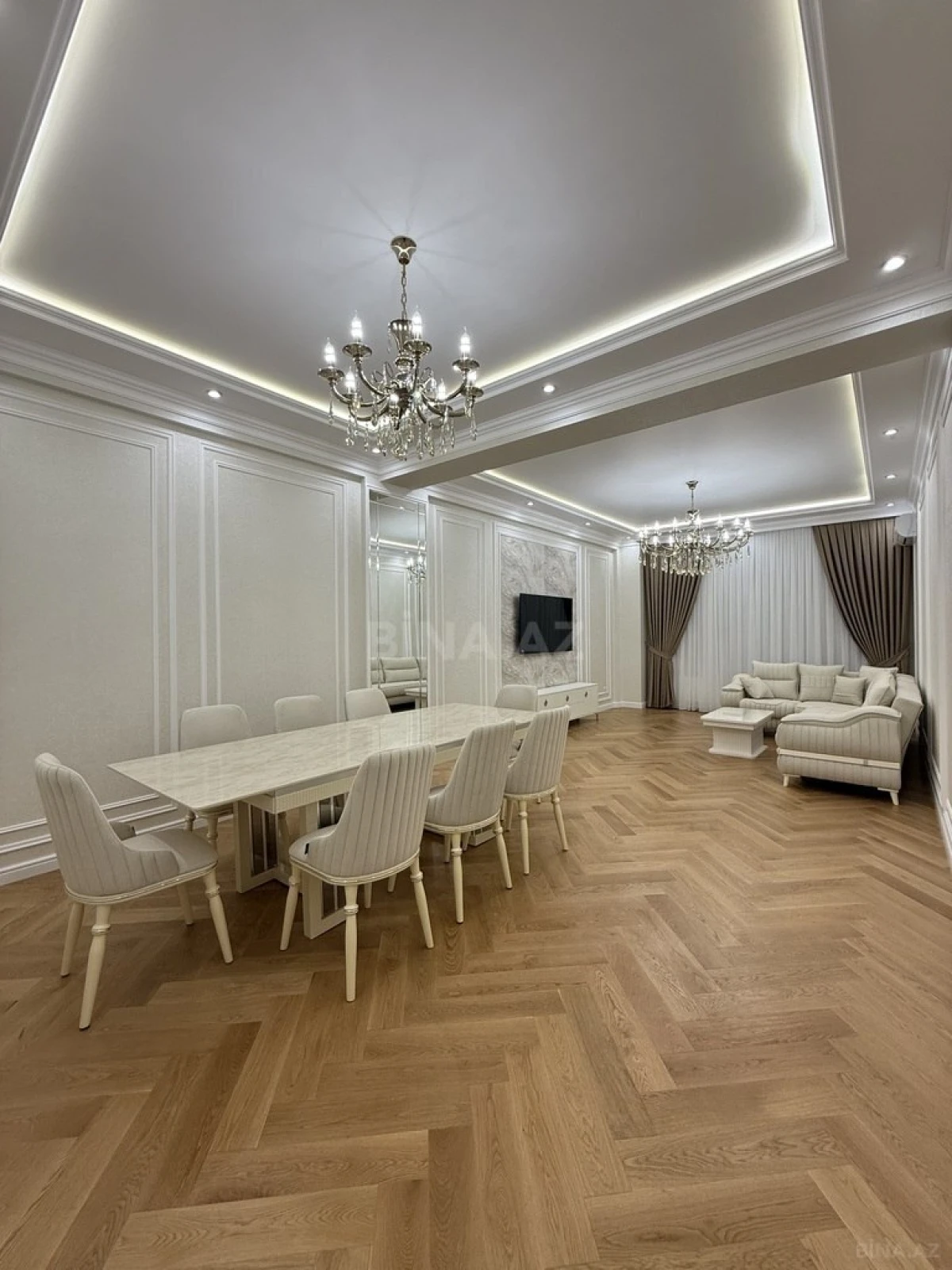 Kirayə verilir 3 otaqlı mənzil 170 m²