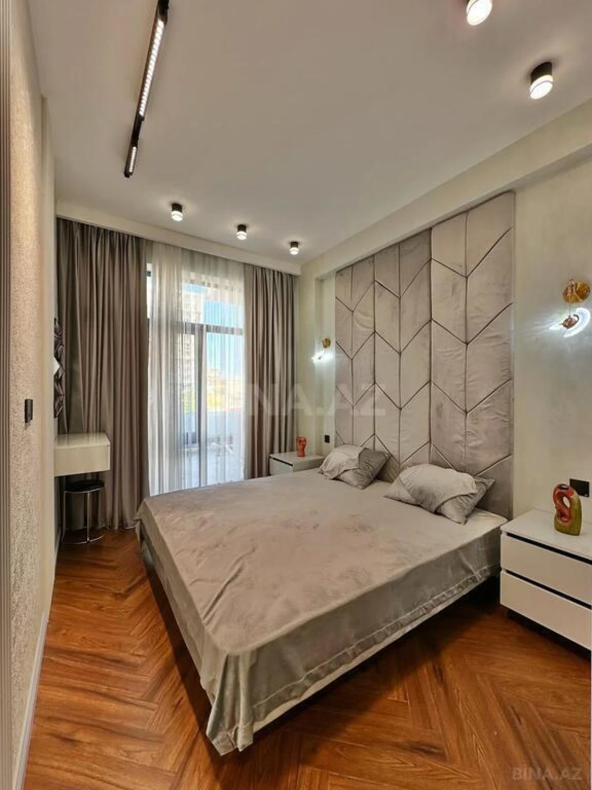 Satılır 2 otaqlı mənzil 63 m²