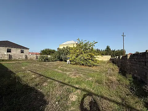 Satılır torpaq sahəsi 10 m²