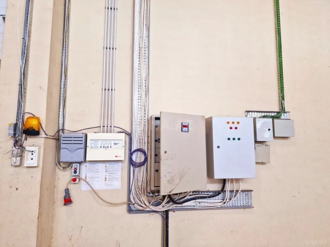 Kirayə verilir obyekt 900 m²