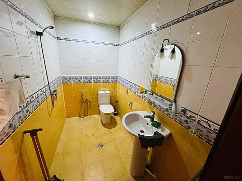 Satılır 3 otaqlı mənzil 134 m²