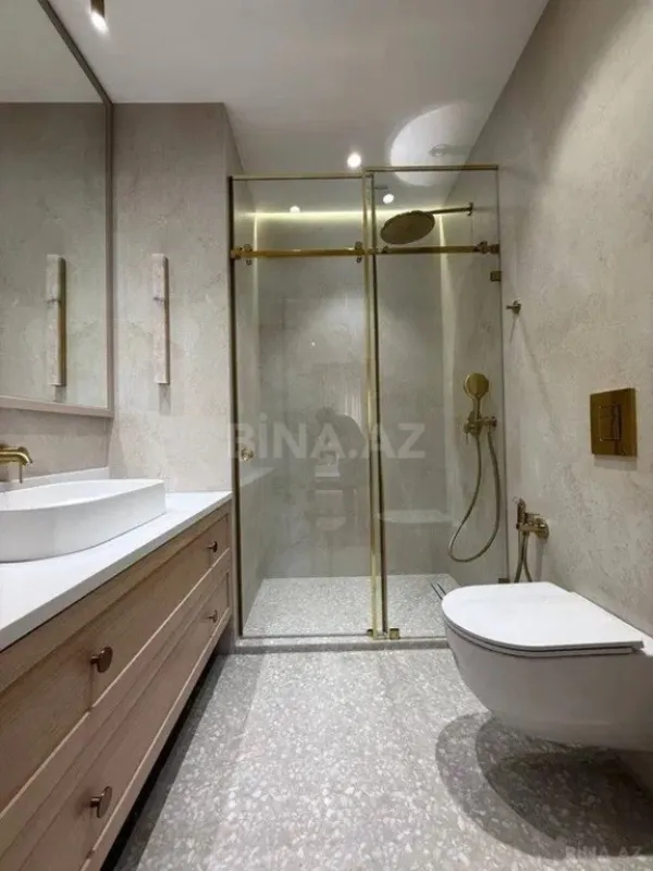 Kirayə verilir 3 otaqlı mənzil 125 m²