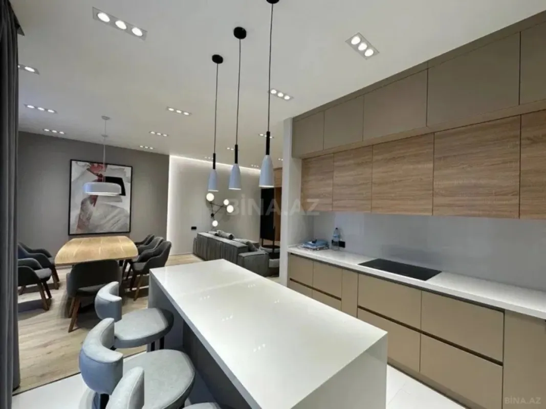 Kirayə verilir 3 otaqlı mənzil 130 m²