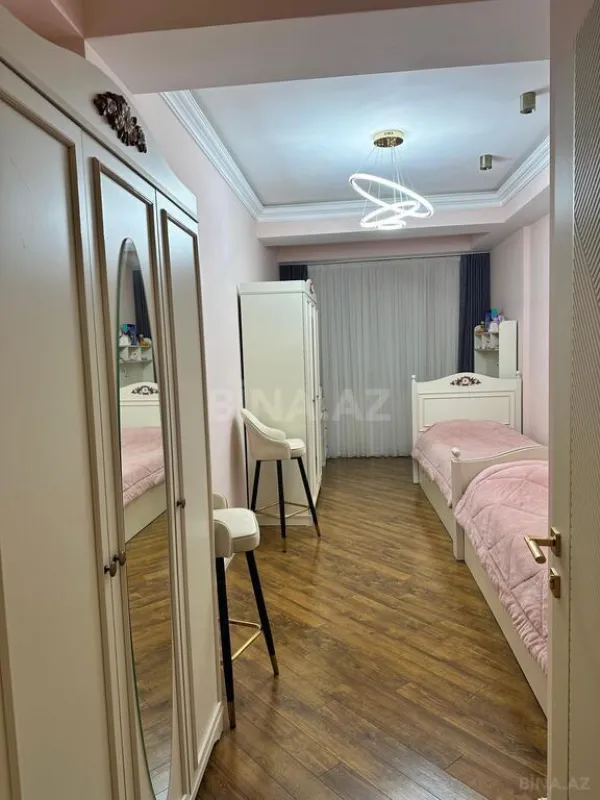 Satılır 3 otaqlı mənzil 96 m²