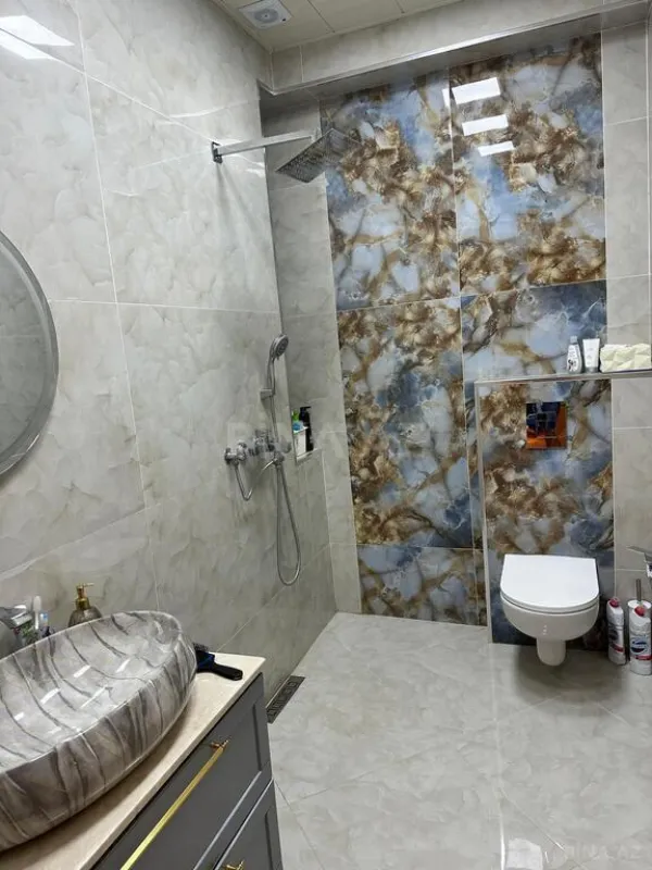 Satılır 3 otaqlı mənzil 96 m²