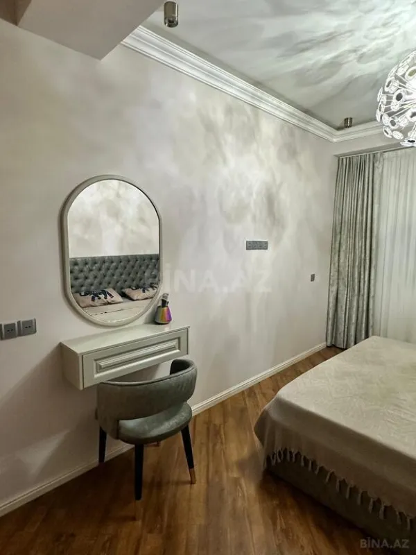 Satılır 3 otaqlı mənzil 96 m²