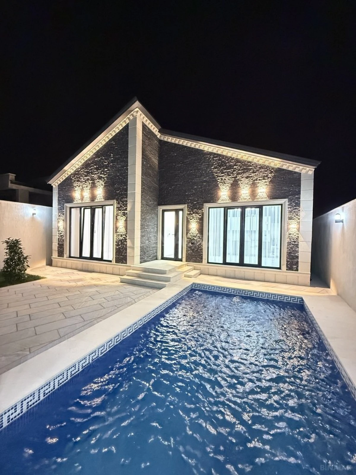 Satılır 4 otaqlı həyət evi 150 m²