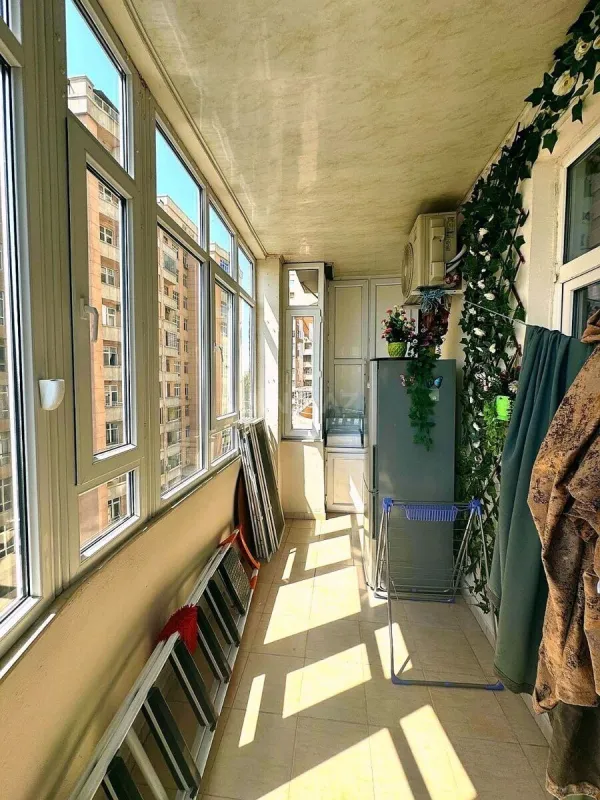 Satılır 3 otaqlı mənzil 165.5 m²