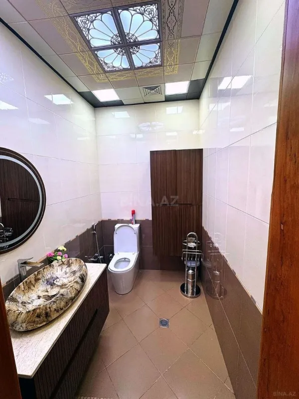 Satılır 3 otaqlı mənzil 165.5 m²