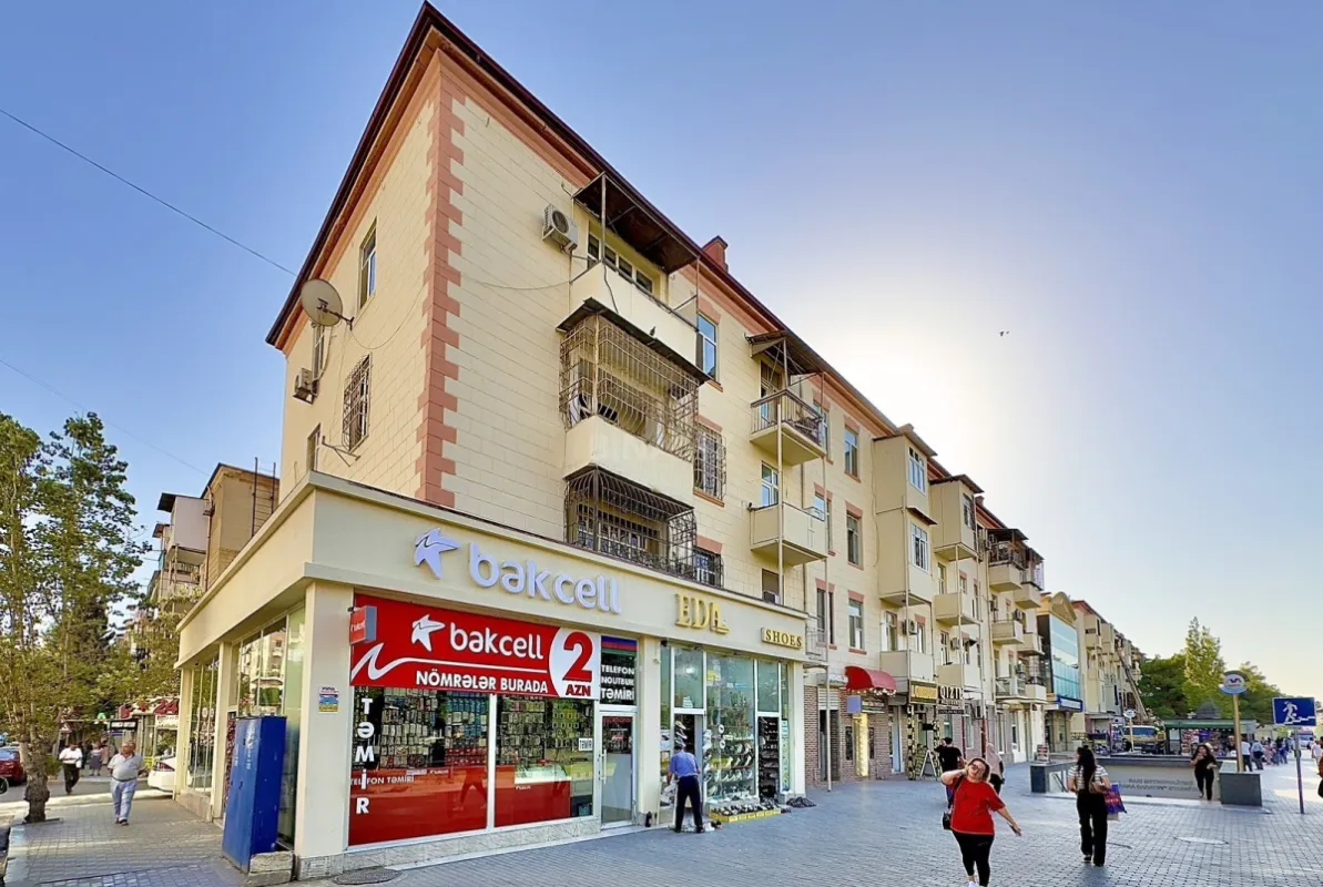 Satılır 3 otaqlı mənzil 90 m²