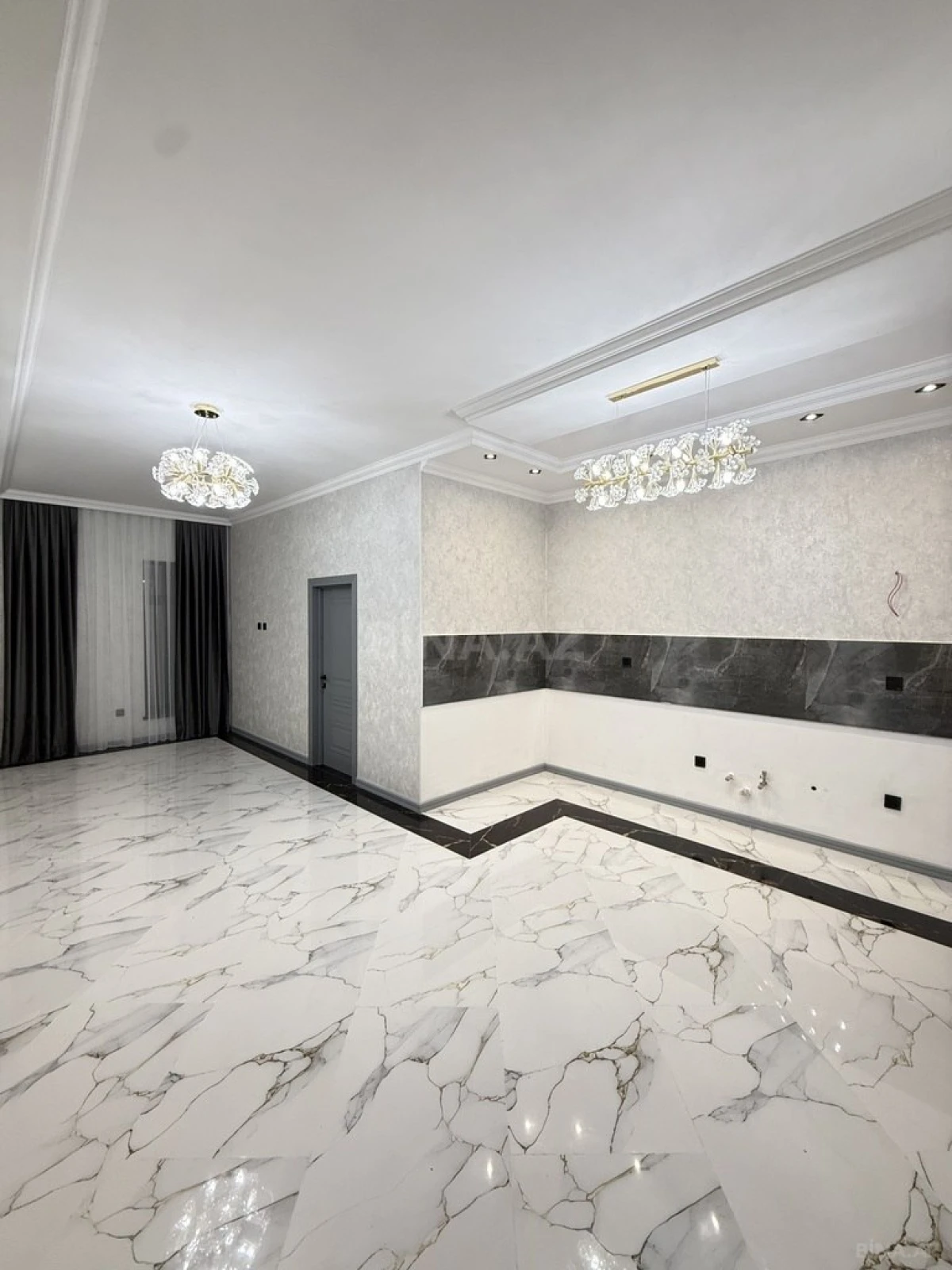 Satılır 5 otaqlı həyət evi 200 m²