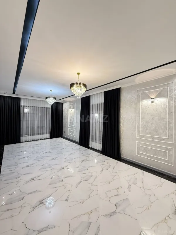 Satılır 5 otaqlı həyət evi 200 m²