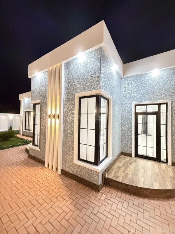 Satılır 5 otaqlı həyət evi 200 m²