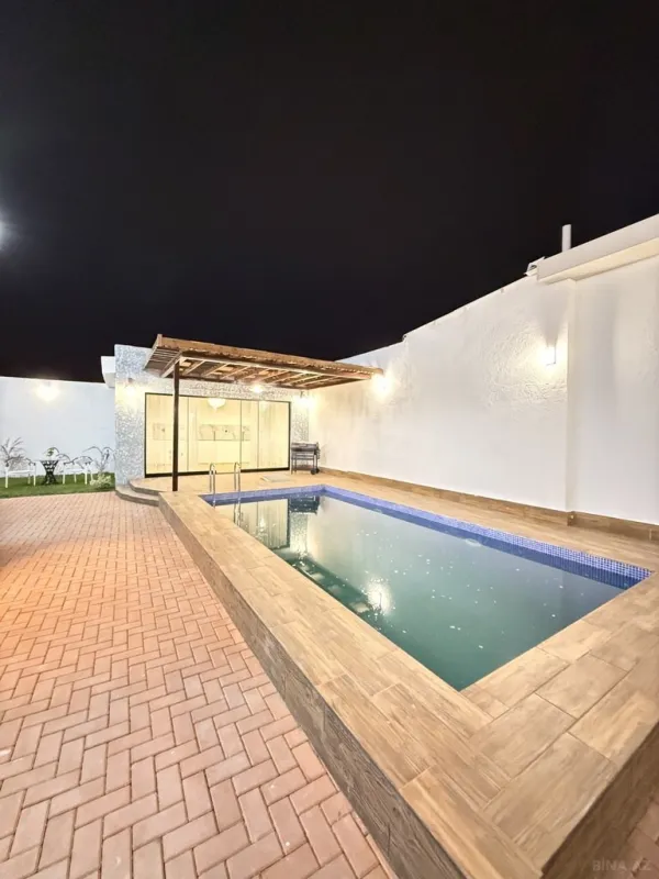 Satılır 5 otaqlı həyət evi 200 m²