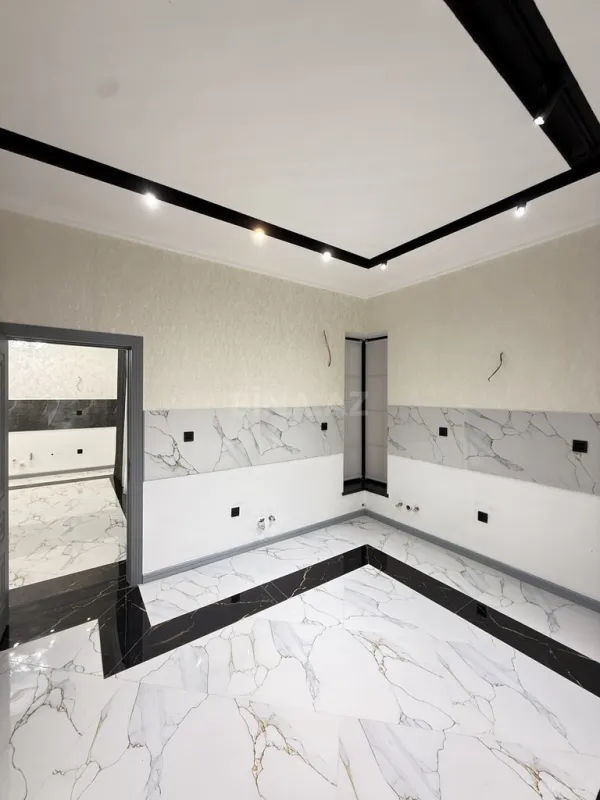 Satılır 5 otaqlı həyət evi 200 m²