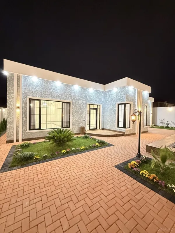 Satılır 5 otaqlı həyət evi 200 m²