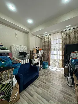 Satılır 4 otaqlı mənzil 129 m²
