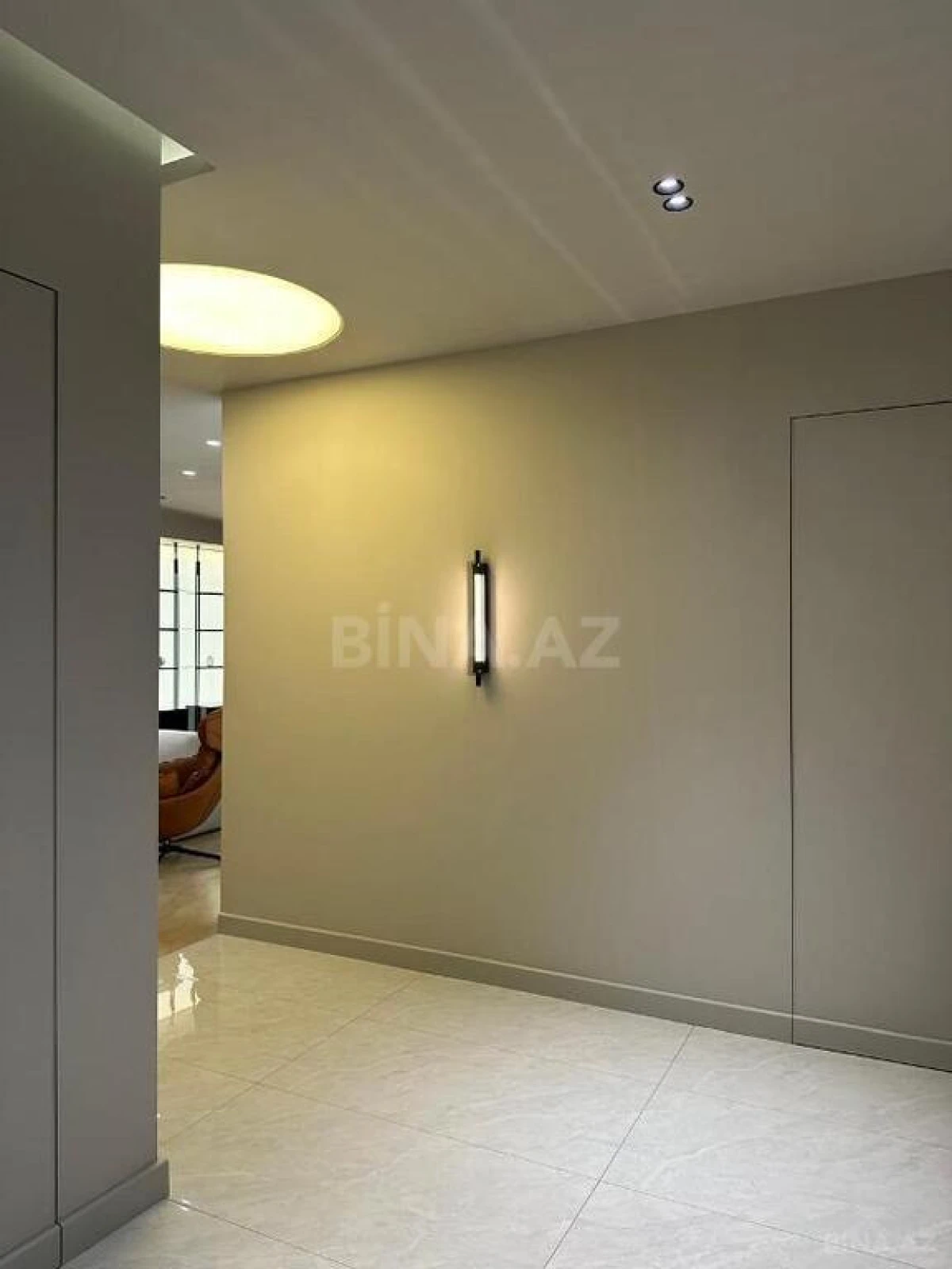 Satılır 3 otaqlı mənzil 148 m²