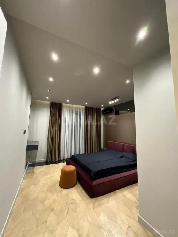 Satılır 3 otaqlı mənzil 148 m²