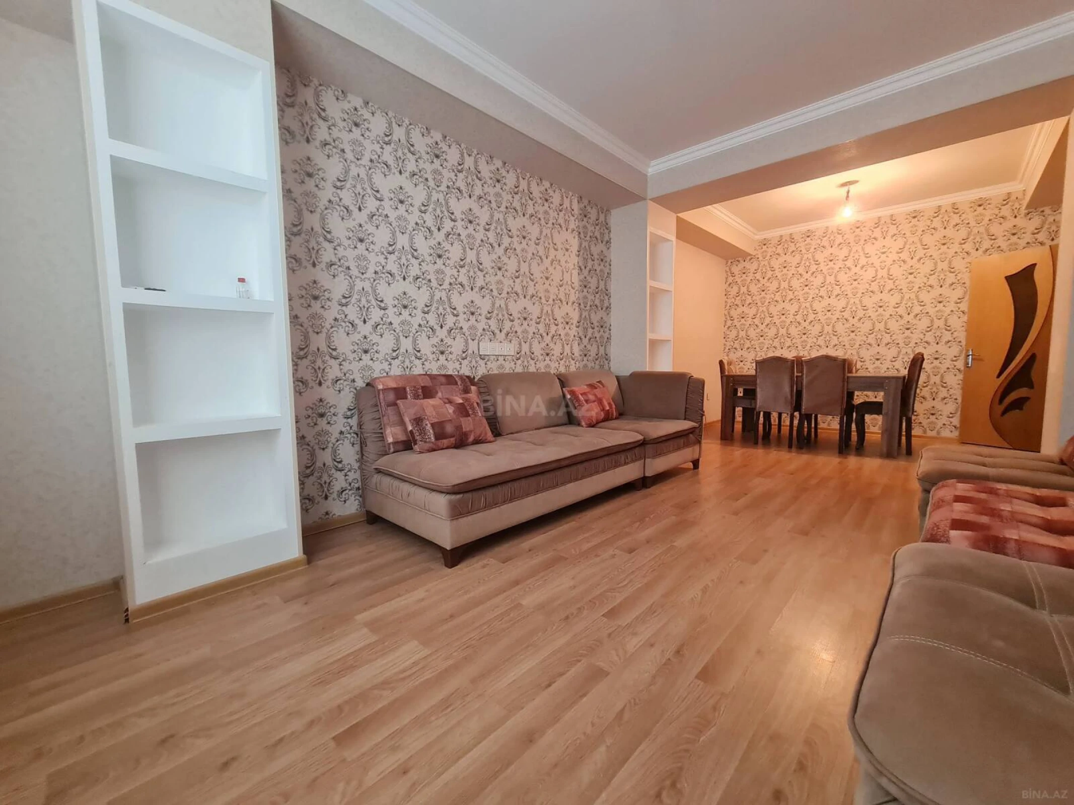 Satılır 2 otaqlı mənzil 73 m²