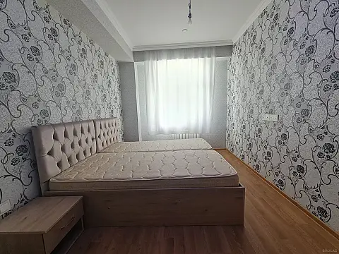 Satılır 2 otaqlı mənzil 73 m²