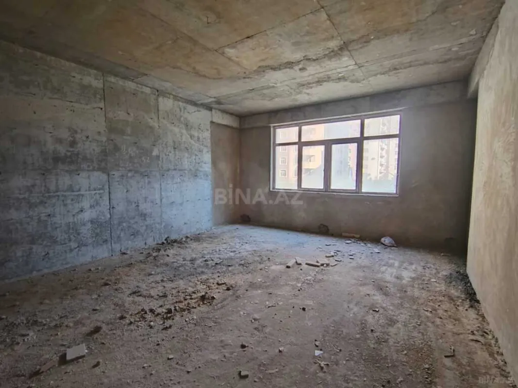 Satılır 3 otaqlı mənzil 108 m²