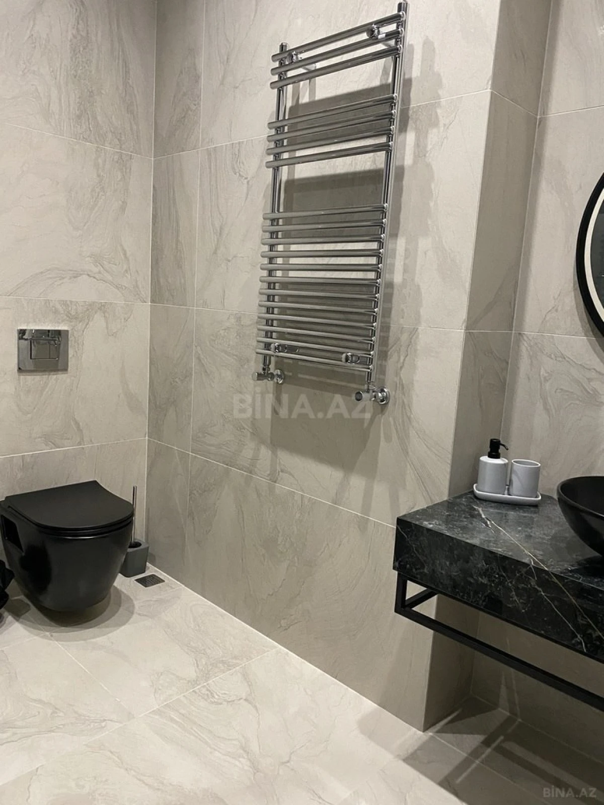 Kirayə verilir 2 otaqlı mənzil 94 m²