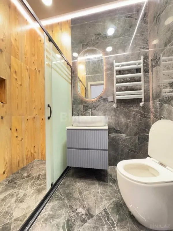 Satılır 4 otaqlı həyət evi 180 m²