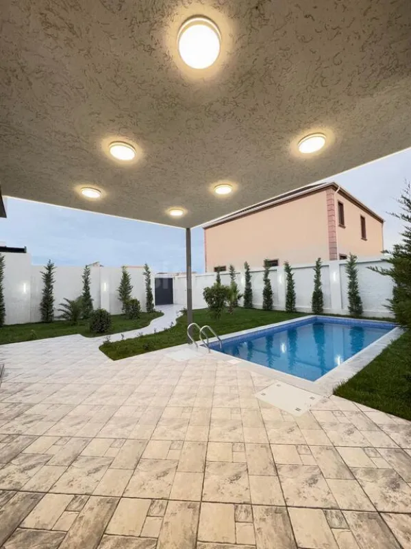 Satılır 4 otaqlı həyət evi 180 m²