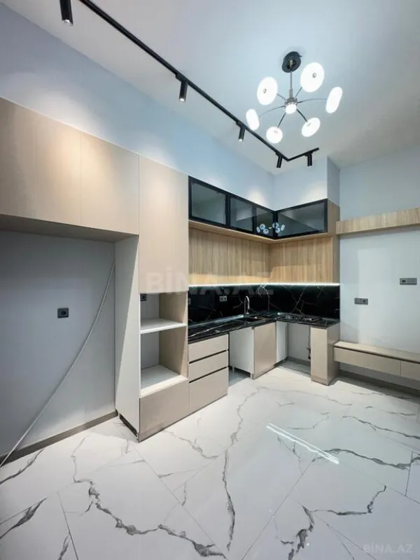 Satılır 4 otaqlı həyət evi 180 m²