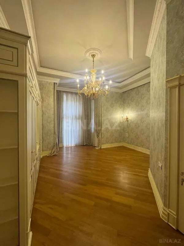 Kirayə verilir 6 otaqlı mənzil 360 m²