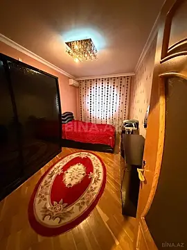 Satılır 3 otaqlı mənzil 135 m²