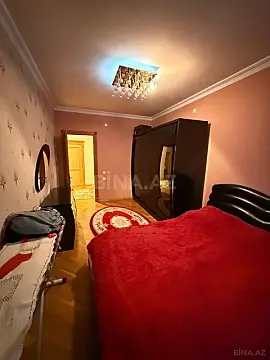 Satılır 3 otaqlı mənzil 135 m²