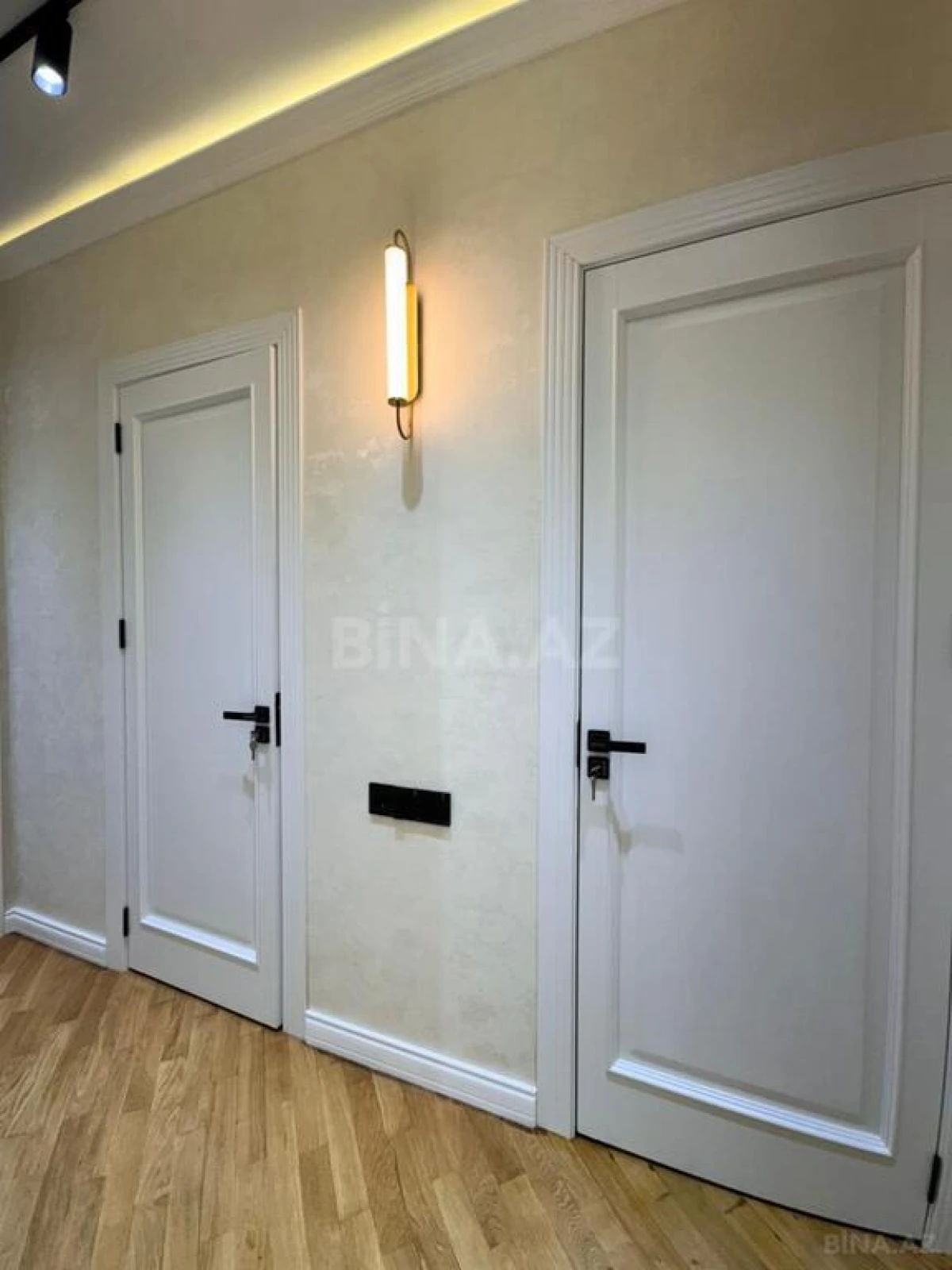 Satılır 2 otaqlı mənzil 82 m²