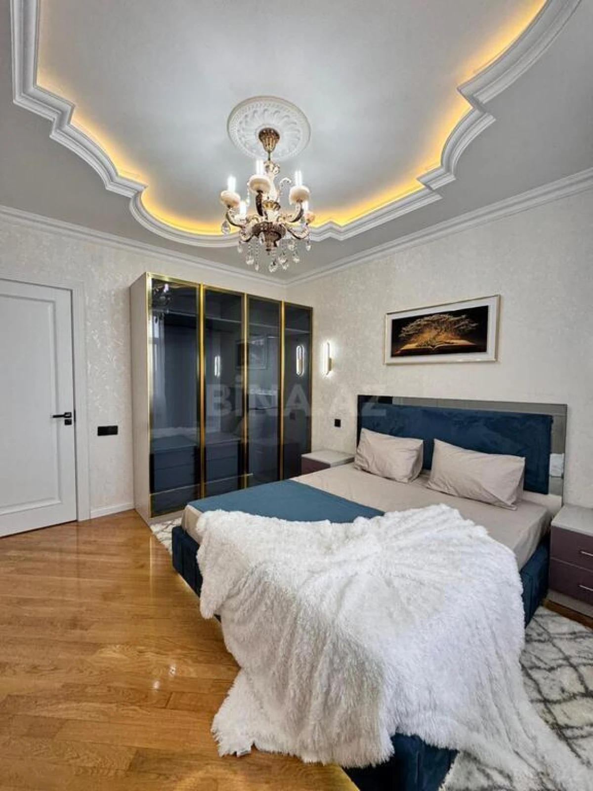 Satılır 2 otaqlı mənzil 82 m²
