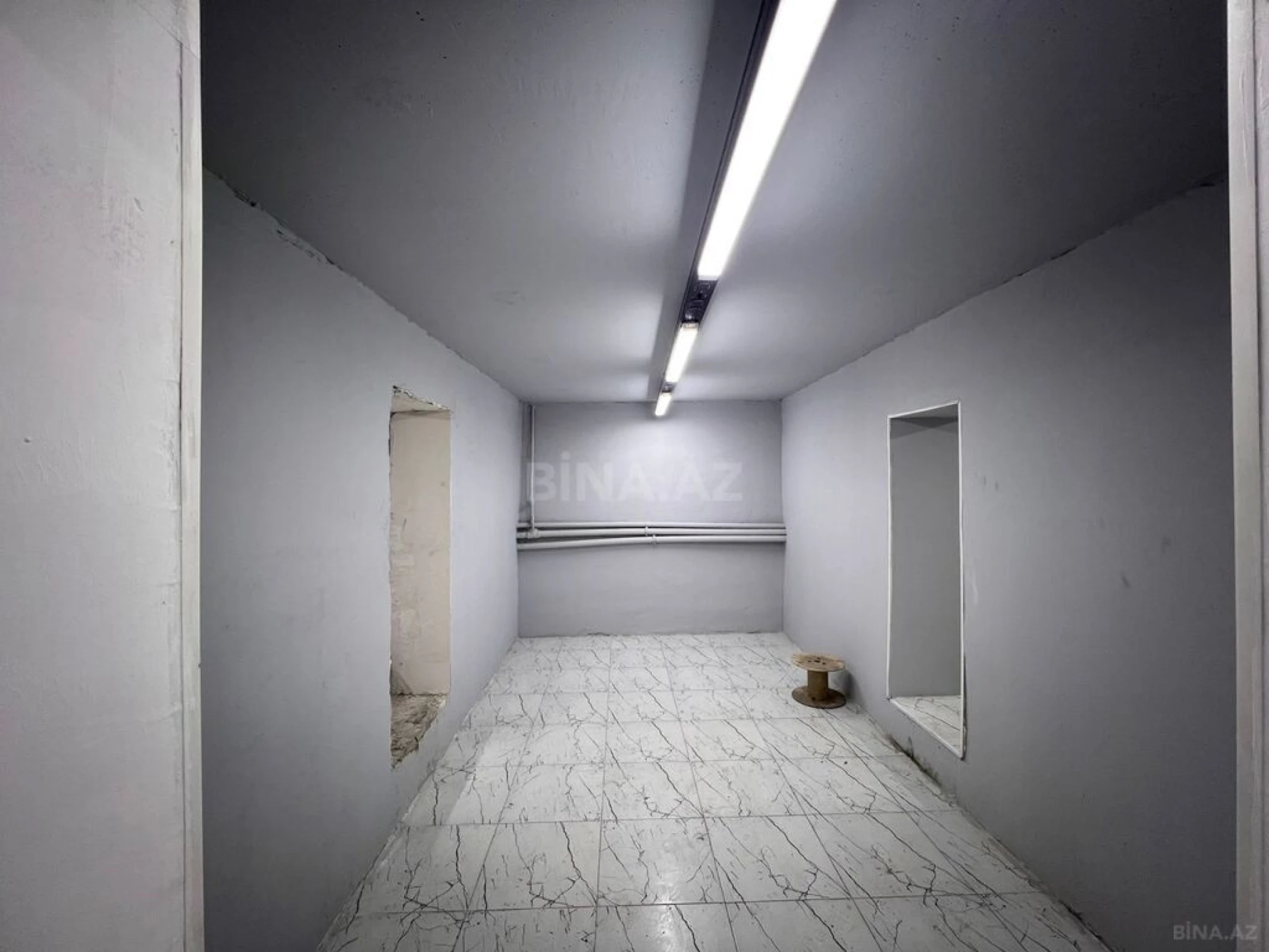 Satılır obyekt 260 m²