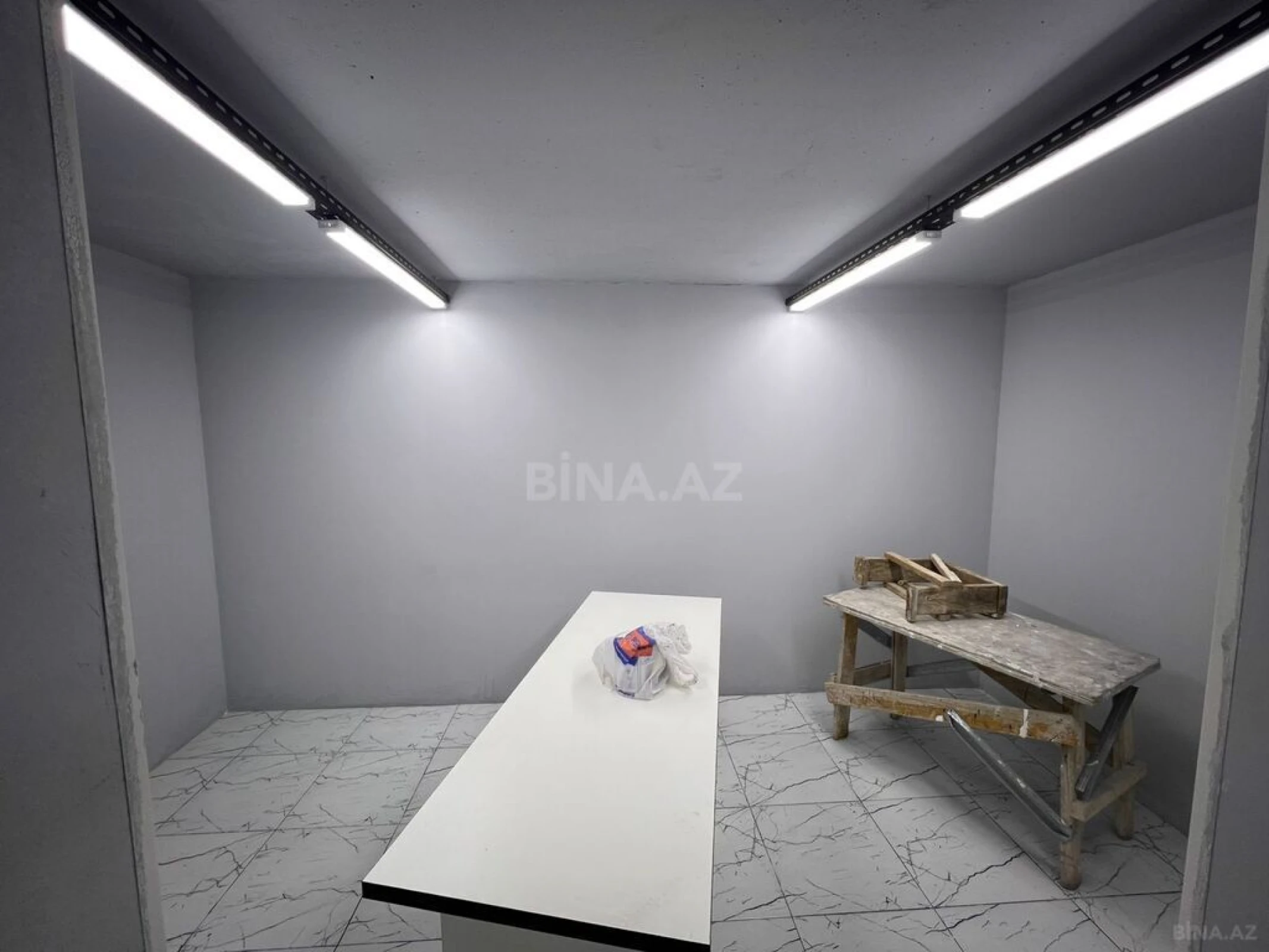 Satılır obyekt 260 m²