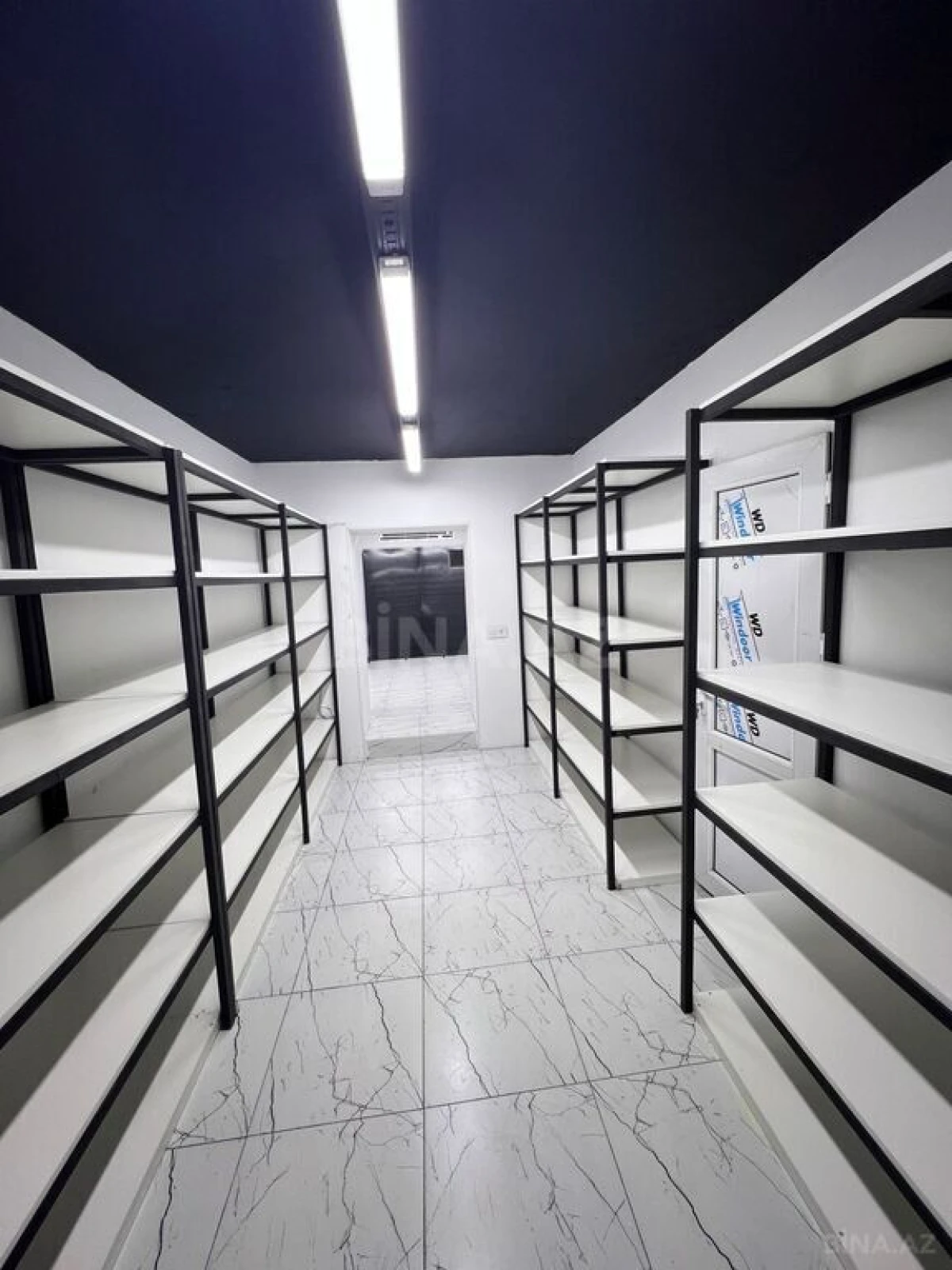 Satılır obyekt 260 m²