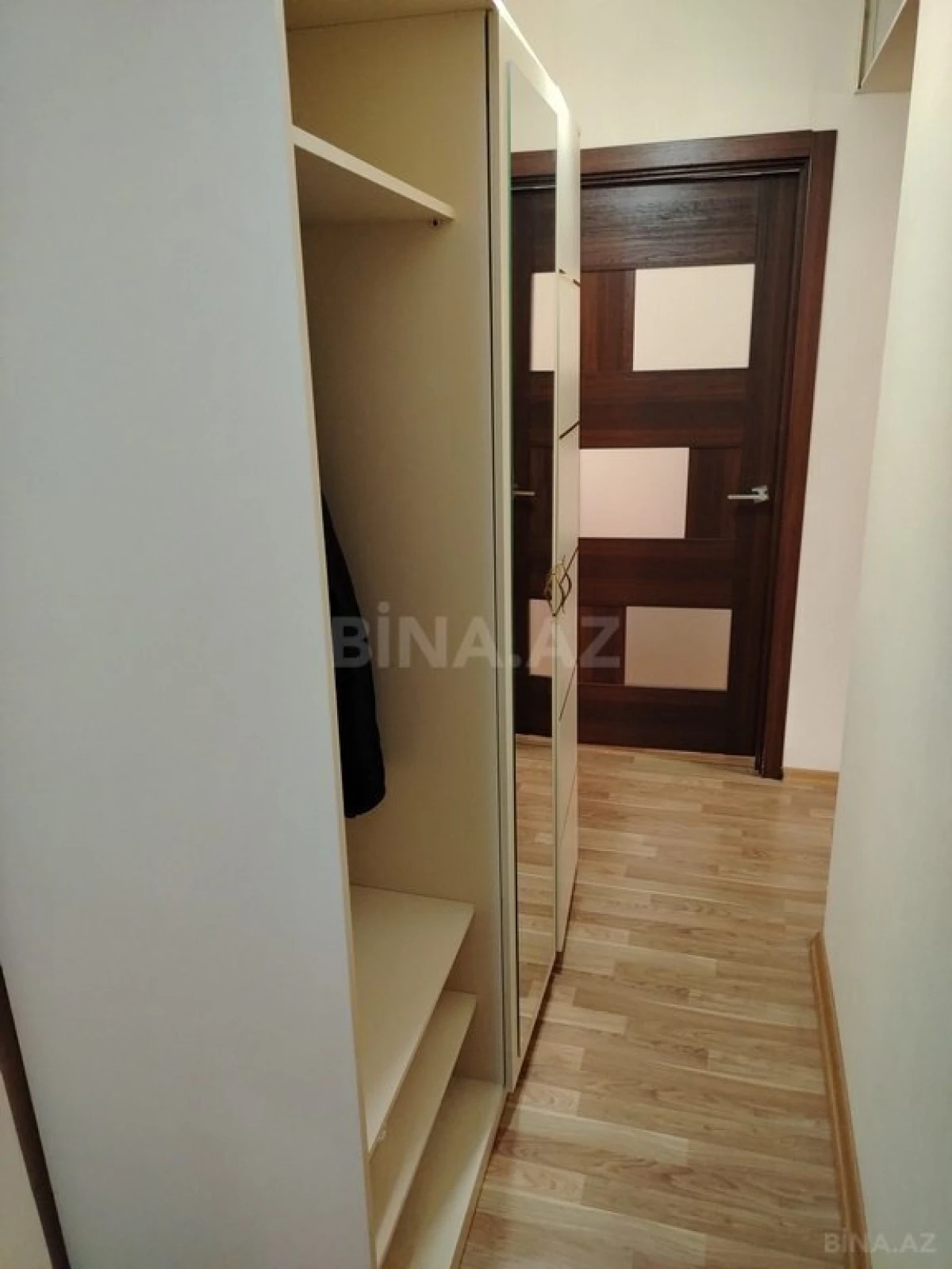 Kirayə verilir 2 otaqlı mənzil 64 m²