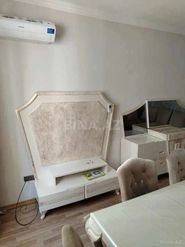 Kirayə verilir 2 otaqlı mənzil 64 m²