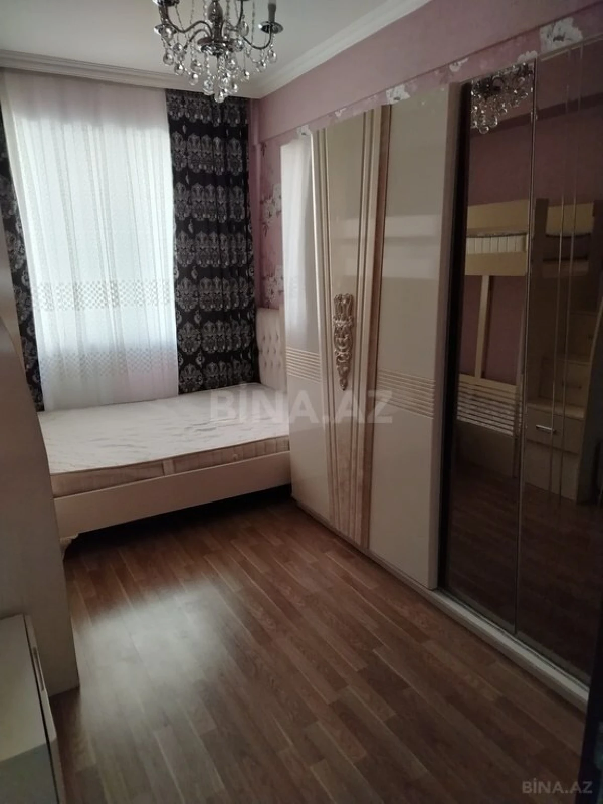 Kirayə verilir 2 otaqlı mənzil 64 m²