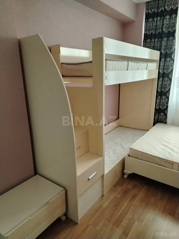 Kirayə verilir 2 otaqlı mənzil 64 m²