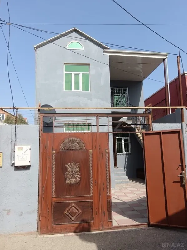 Satılır 6 otaqlı həyət evi 150 m²